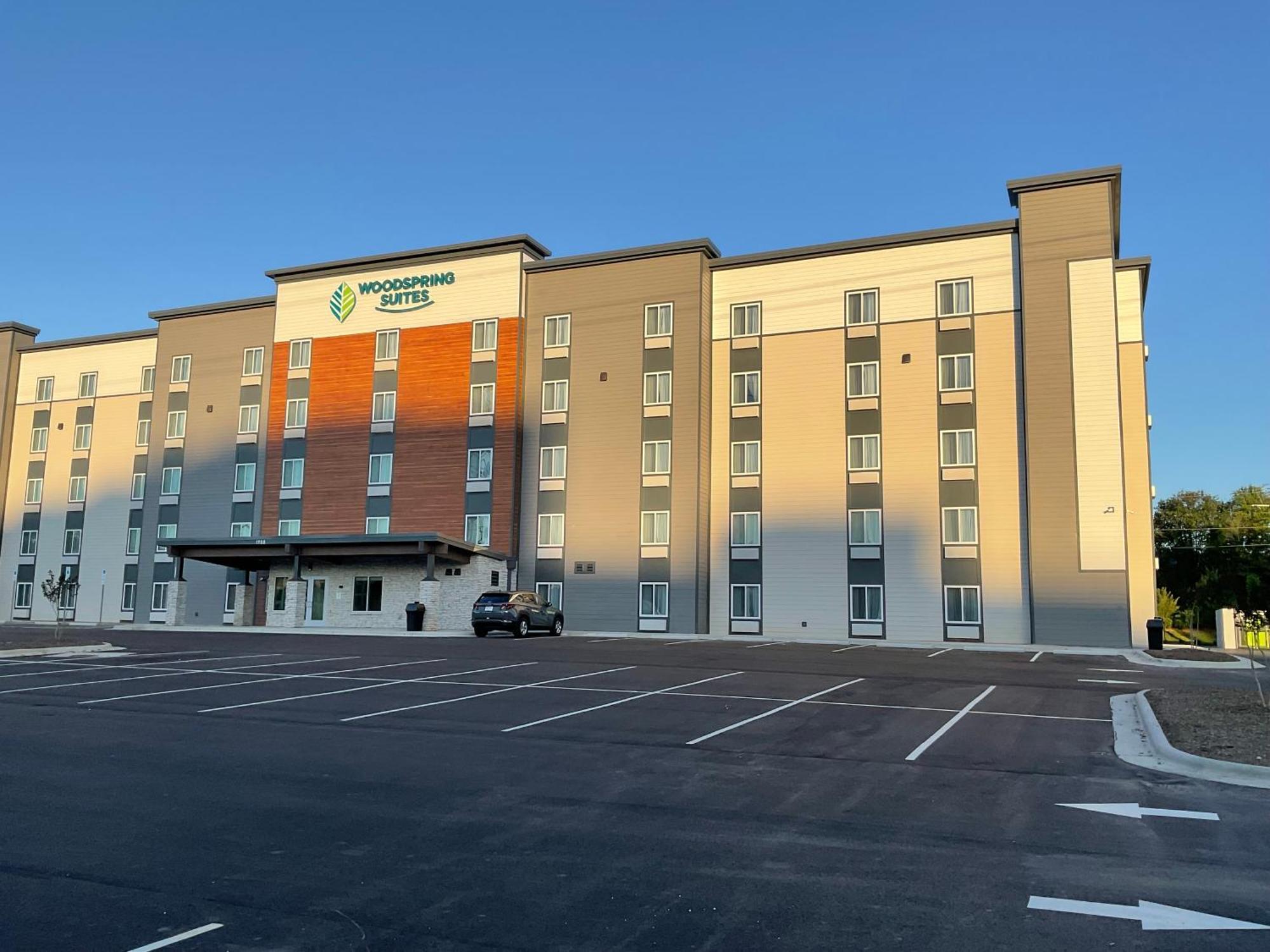 Woodspring Suites Winston-Salem Near Hanes Mall Zewnętrze zdjęcie